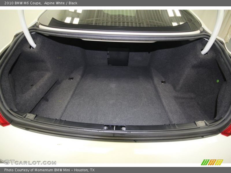  2010 M6 Coupe Trunk