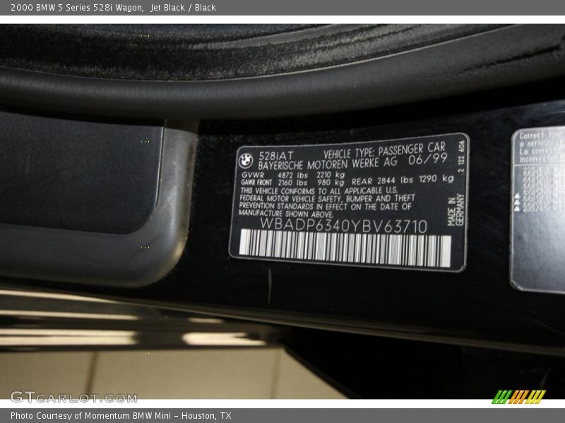 Jet Black / Black 2000 BMW 5 Series 528i Wagon