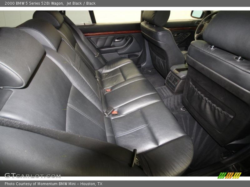 Rear Seat of 2000 5 Series 528i Wagon
