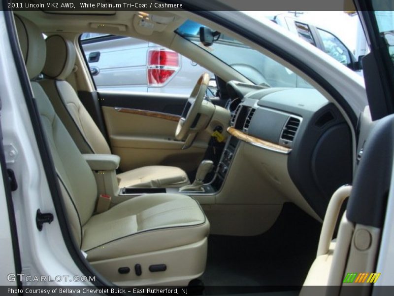 White Platinum Tri-Coat / Cashmere 2011 Lincoln MKZ AWD