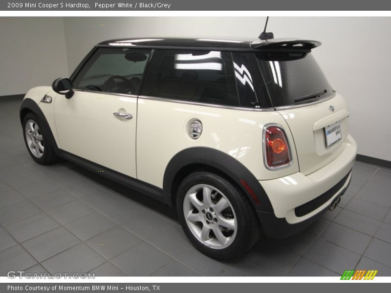 Pepper White / Black/Grey 2009 Mini Cooper S Hardtop