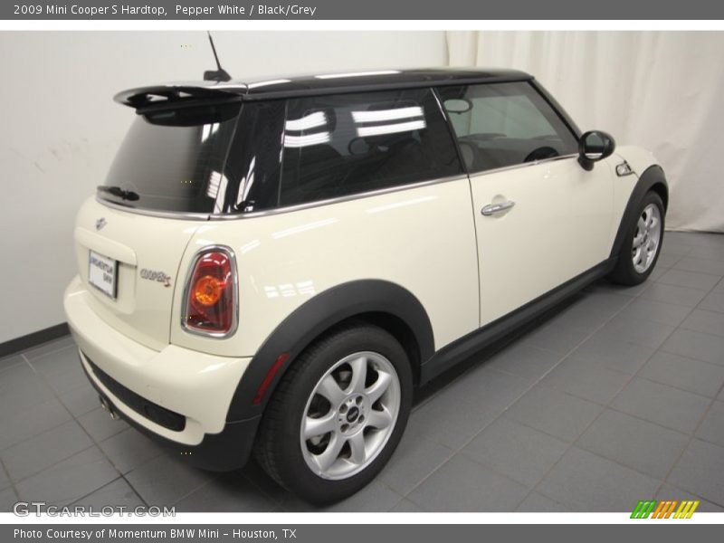 Pepper White / Black/Grey 2009 Mini Cooper S Hardtop