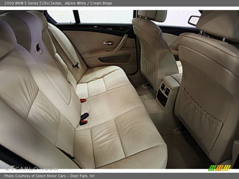 Alpine White / Cream Beige 2009 BMW 5 Series 528xi Sedan