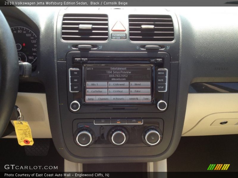 Black / Cornsilk Beige 2010 Volkswagen Jetta Wolfsburg Edition Sedan