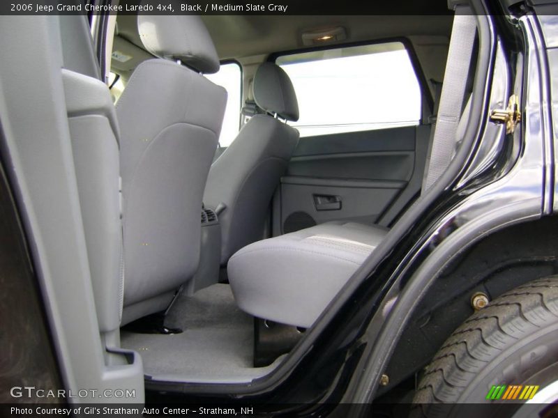 Black / Medium Slate Gray 2006 Jeep Grand Cherokee Laredo 4x4