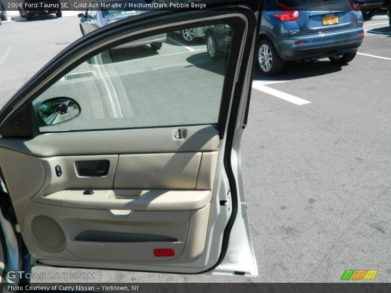 Gold Ash Metallic / Medium/Dark Pebble Beige 2006 Ford Taurus SE