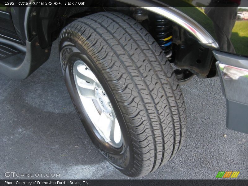 Black / Oak 1999 Toyota 4Runner SR5 4x4