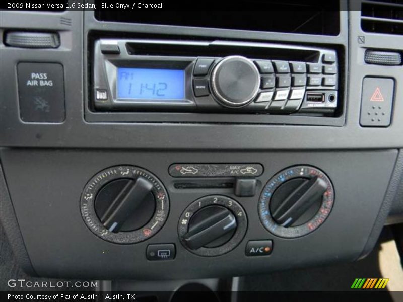 Blue Onyx / Charcoal 2009 Nissan Versa 1.6 Sedan