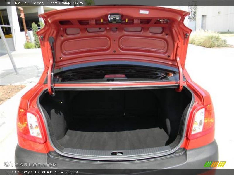 2009 Rio LX Sedan Trunk