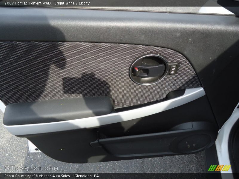 Bright White / Ebony 2007 Pontiac Torrent AWD