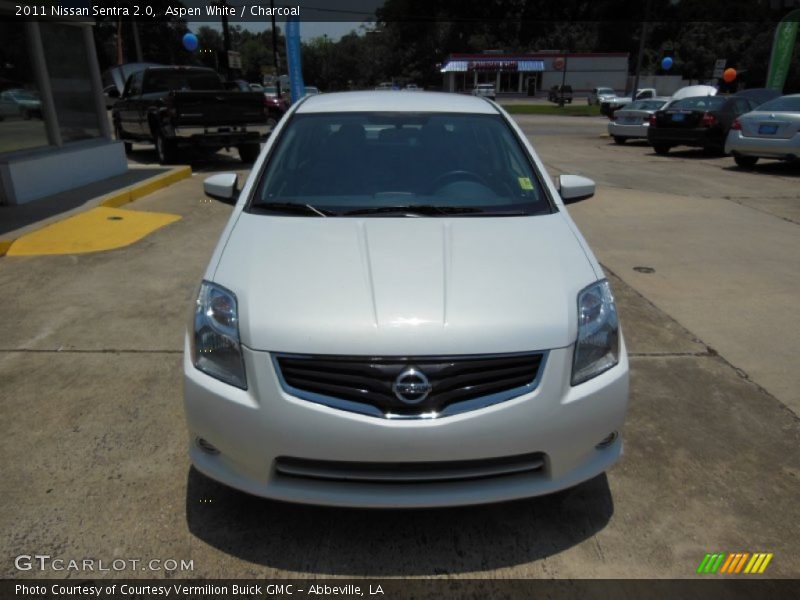 Aspen White / Charcoal 2011 Nissan Sentra 2.0