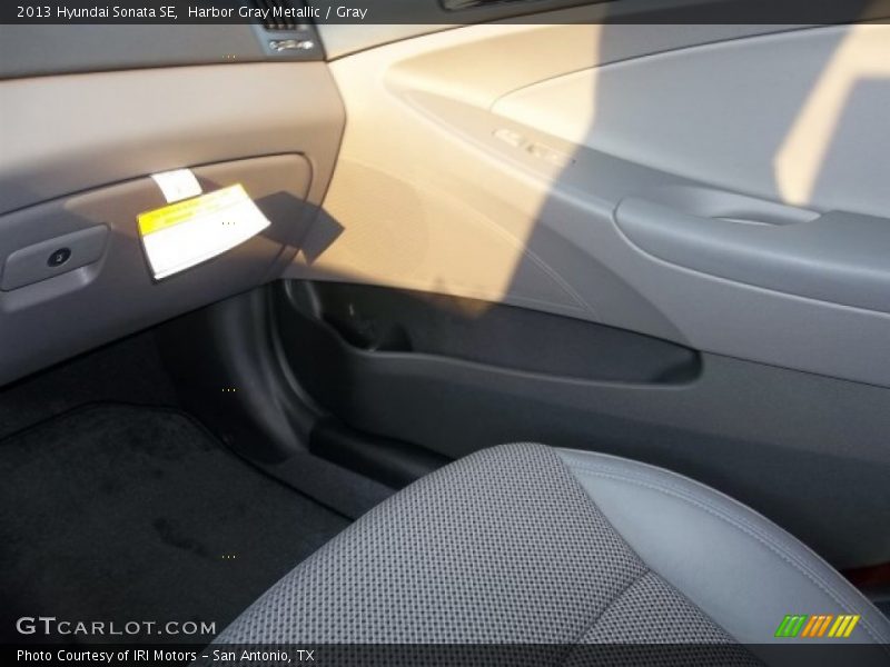Harbor Gray Metallic / Gray 2013 Hyundai Sonata SE