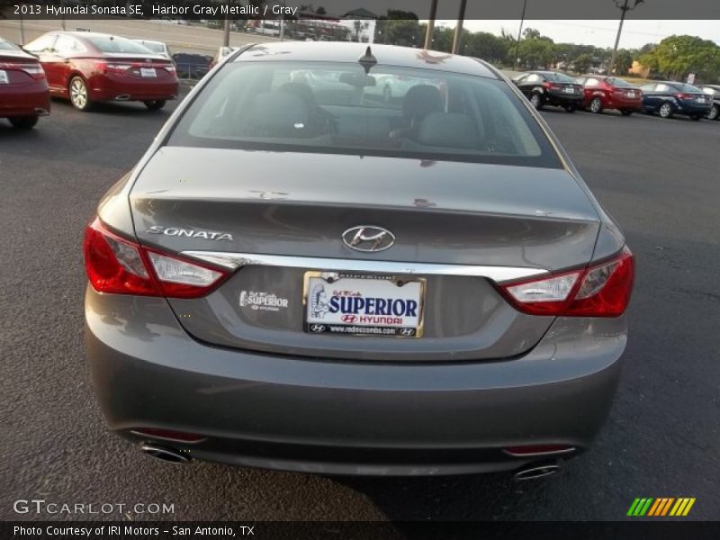 Harbor Gray Metallic / Gray 2013 Hyundai Sonata SE