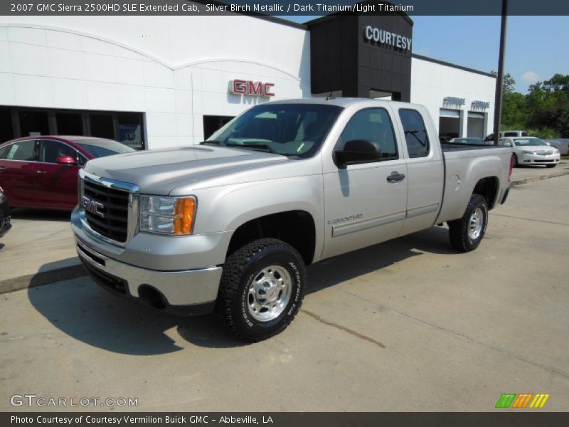 Silver Birch Metallic / Dark Titanium/Light Titanium 2007 GMC Sierra 2500HD SLE Extended Cab