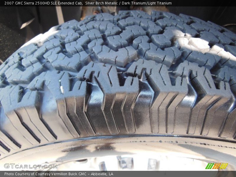 Silver Birch Metallic / Dark Titanium/Light Titanium 2007 GMC Sierra 2500HD SLE Extended Cab