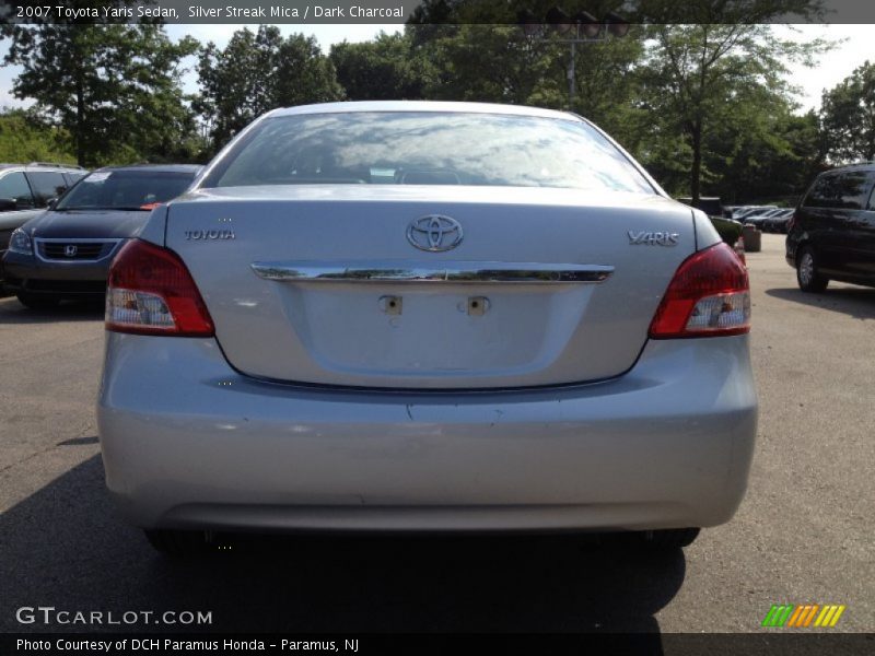 Silver Streak Mica / Dark Charcoal 2007 Toyota Yaris Sedan