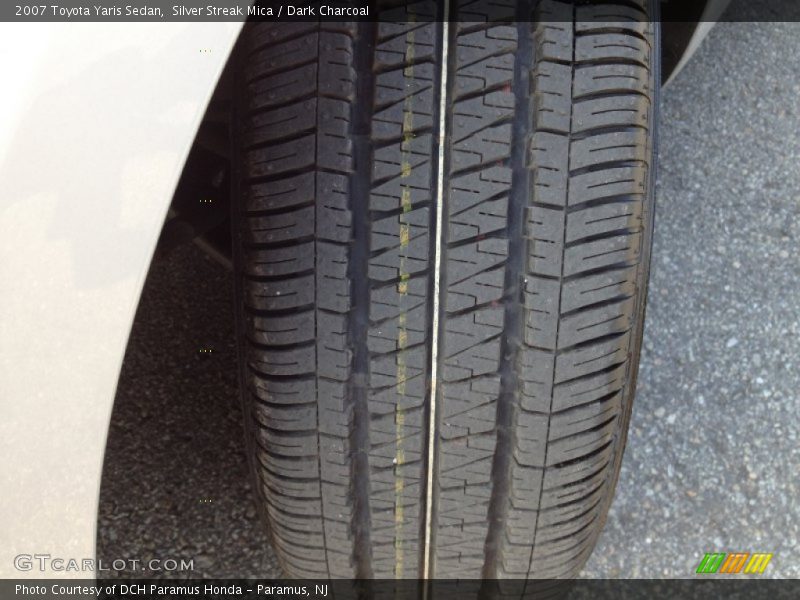 Silver Streak Mica / Dark Charcoal 2007 Toyota Yaris Sedan