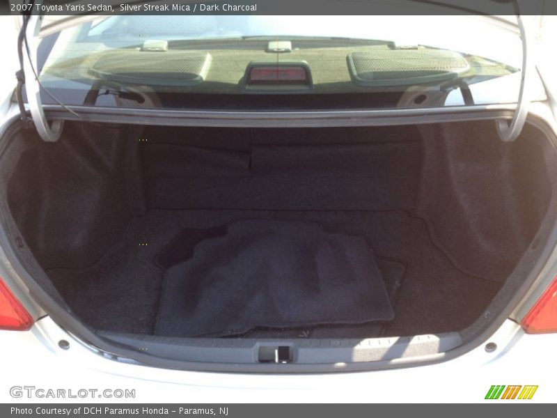 Silver Streak Mica / Dark Charcoal 2007 Toyota Yaris Sedan