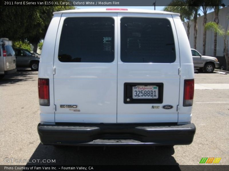 Oxford White / Medium Flint 2011 Ford E Series Van E150 XL Cargo