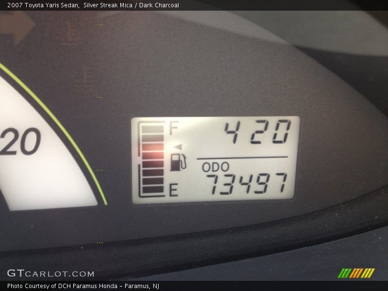 Silver Streak Mica / Dark Charcoal 2007 Toyota Yaris Sedan