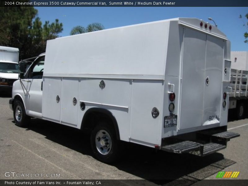 Summit White / Medium Dark Pewter 2004 Chevrolet Express 3500 Cutaway Commercial Van
