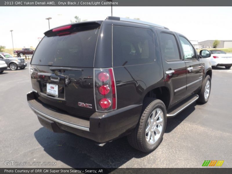 Onyx Black / Cocoa/Light Cashmere 2013 GMC Yukon Denali AWD