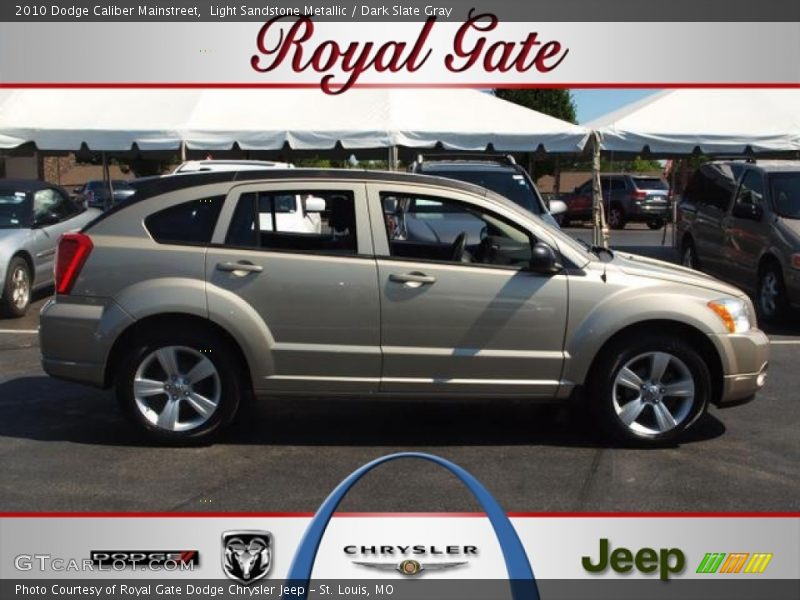 Light Sandstone Metallic / Dark Slate Gray 2010 Dodge Caliber Mainstreet