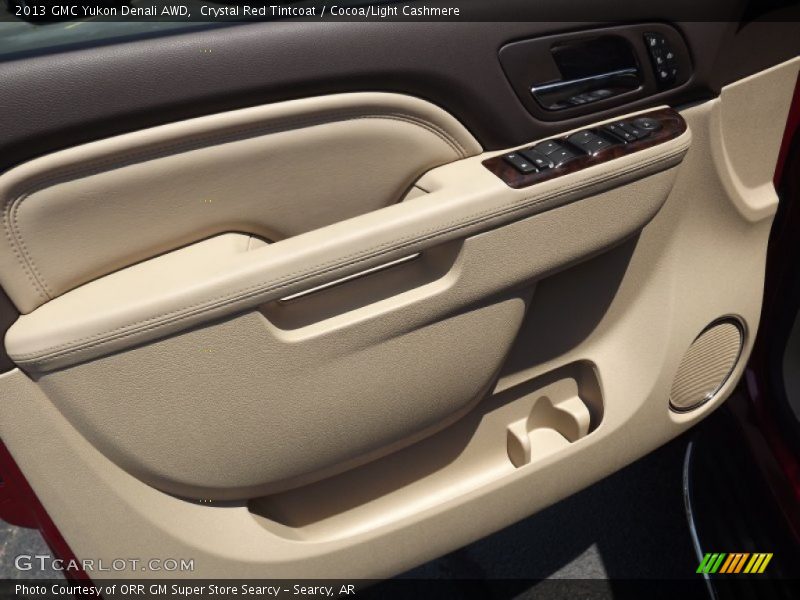 Door Panel of 2013 Yukon Denali AWD