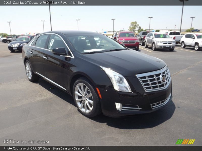 Front 3/4 View of 2013 XTS Luxury FWD