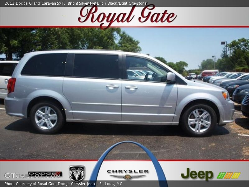 Bright Silver Metallic / Black/Light Graystone 2012 Dodge Grand Caravan SXT