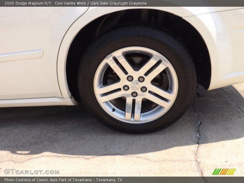 Cool Vanilla White / Dark Slate Gray/Light Graystone 2005 Dodge Magnum R/T