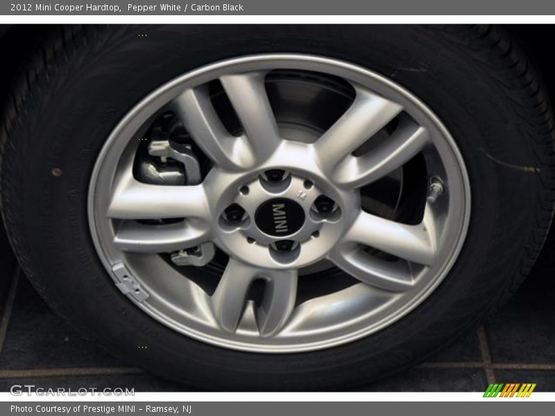 Pepper White / Carbon Black 2012 Mini Cooper Hardtop
