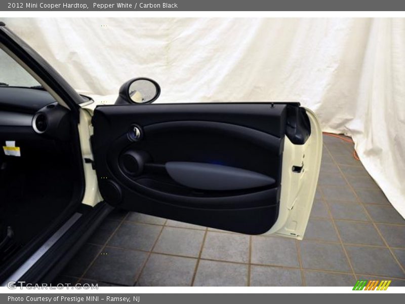 Pepper White / Carbon Black 2012 Mini Cooper Hardtop