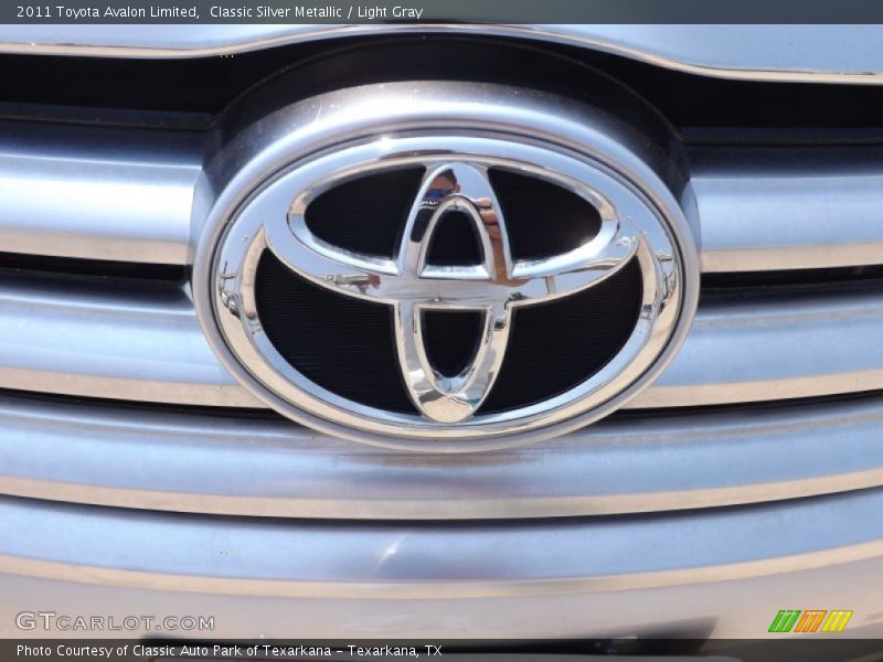 Classic Silver Metallic / Light Gray 2011 Toyota Avalon Limited