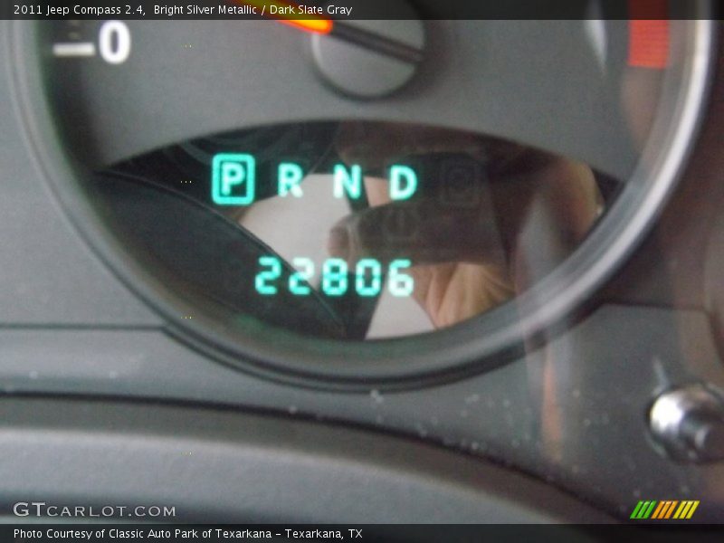 Bright Silver Metallic / Dark Slate Gray 2011 Jeep Compass 2.4