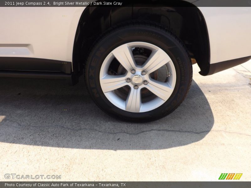 Bright Silver Metallic / Dark Slate Gray 2011 Jeep Compass 2.4