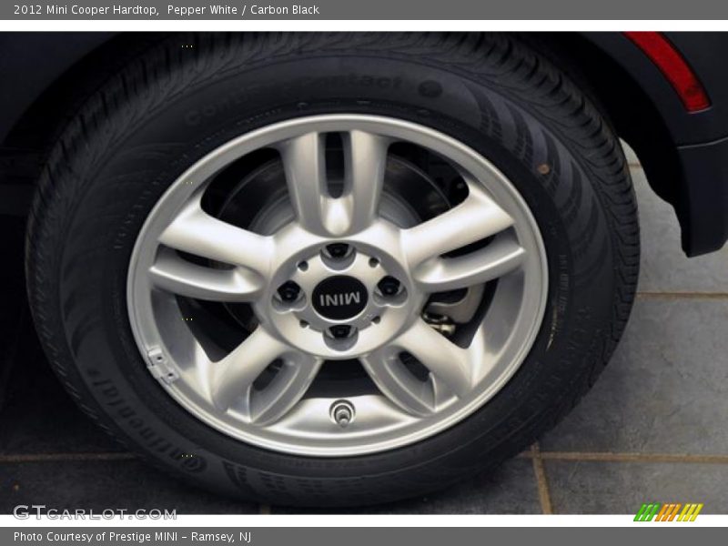 Pepper White / Carbon Black 2012 Mini Cooper Hardtop
