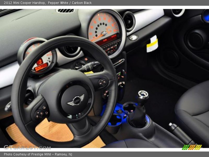 Pepper White / Carbon Black 2012 Mini Cooper Hardtop