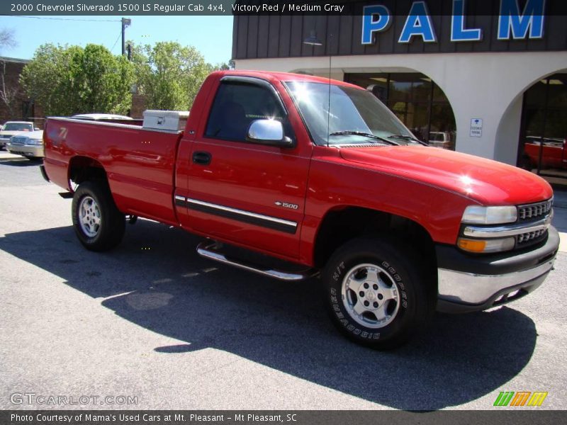 Victory Red / Medium Gray 2000 Chevrolet Silverado 1500 LS Regular Cab 4x4