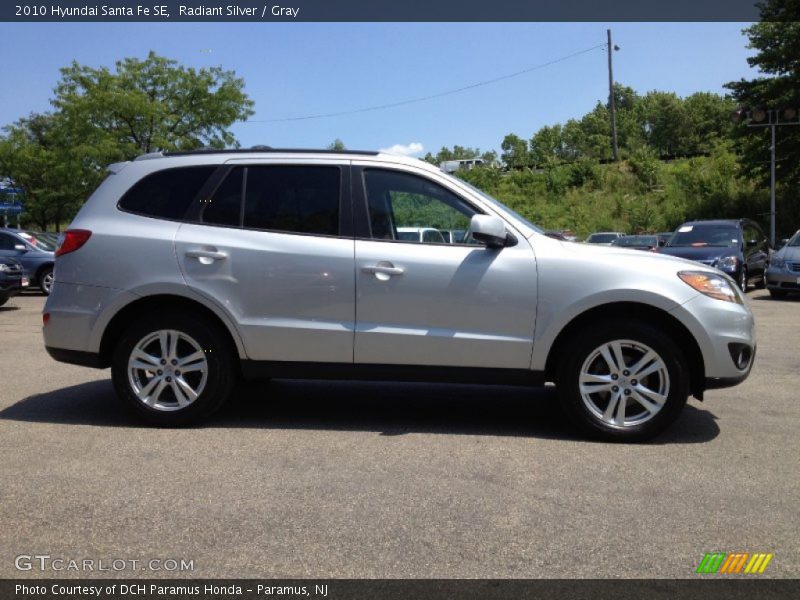 Radiant Silver / Gray 2010 Hyundai Santa Fe SE