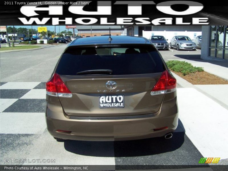 Golden Umber Mica / Ivory 2011 Toyota Venza I4