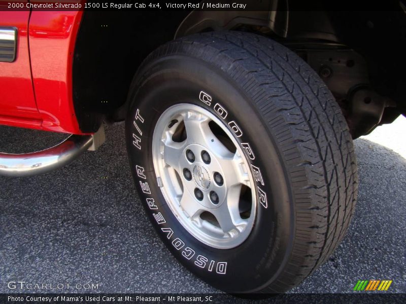 Victory Red / Medium Gray 2000 Chevrolet Silverado 1500 LS Regular Cab 4x4