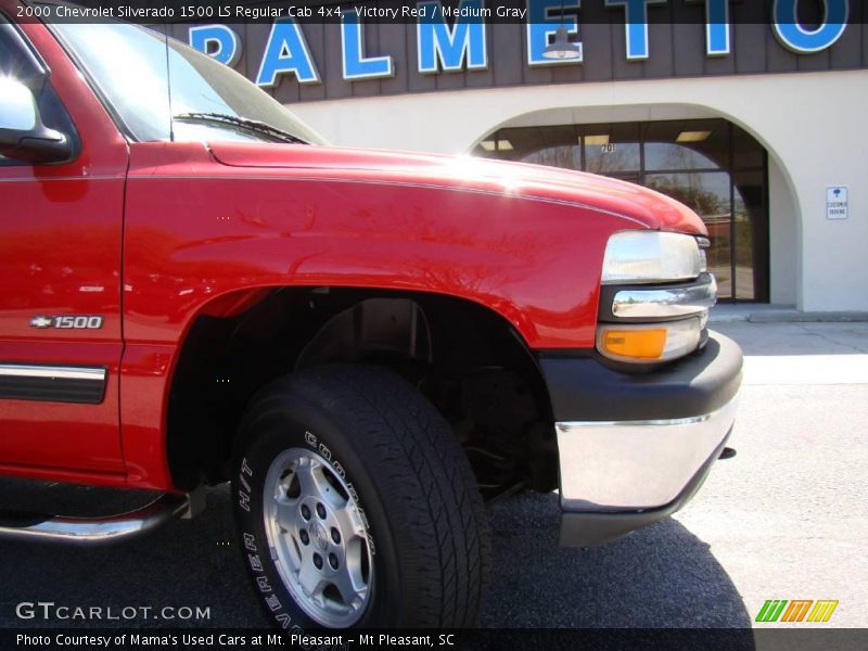 Victory Red / Medium Gray 2000 Chevrolet Silverado 1500 LS Regular Cab 4x4