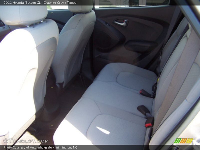 Graphite Gray / Taupe 2011 Hyundai Tucson GL