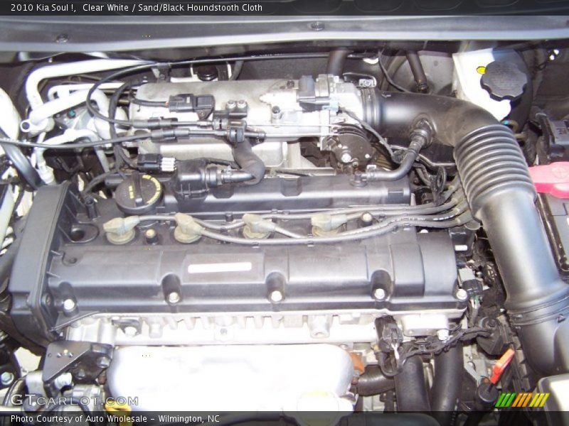 Clear White / Sand/Black Houndstooth Cloth 2010 Kia Soul !