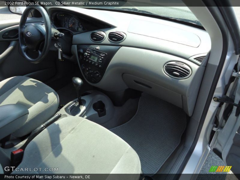 CD Silver Metallic / Medium Graphite 2002 Ford Focus SE Wagon