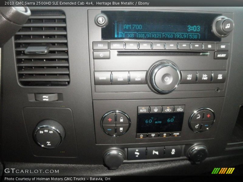 Controls of 2013 Sierra 2500HD SLE Extended Cab 4x4