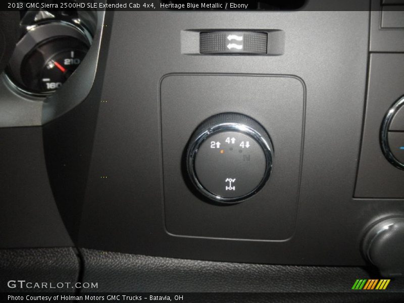 Controls of 2013 Sierra 2500HD SLE Extended Cab 4x4