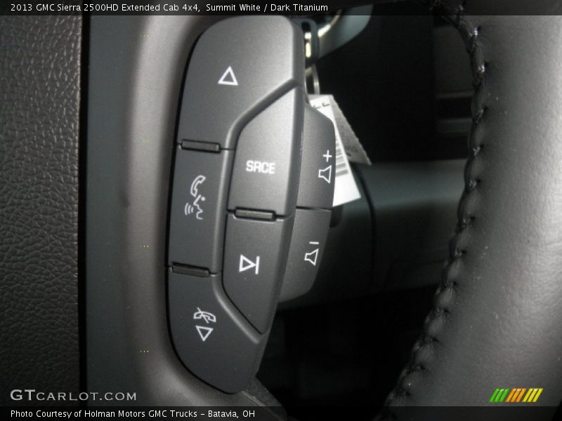 Controls of 2013 Sierra 2500HD Extended Cab 4x4