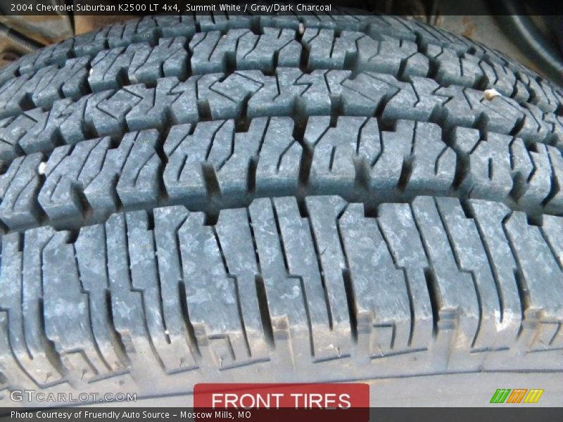 Summit White / Gray/Dark Charcoal 2004 Chevrolet Suburban K2500 LT 4x4